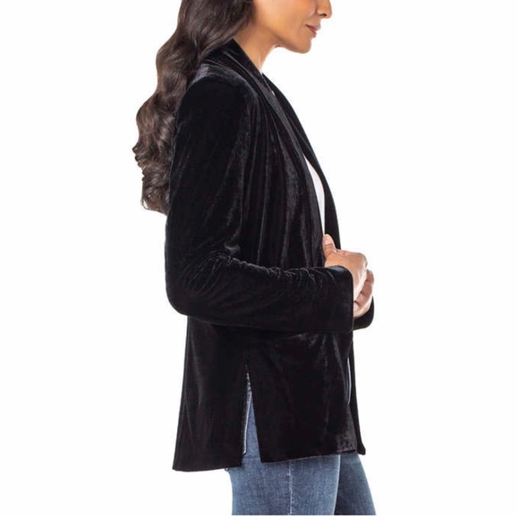 Well Worn Ladies' Velvet Cardigan - Picture 2 of 5